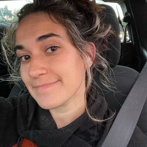 Meet your Posher, Gaby